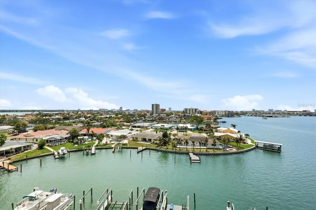610 ISLAND WAY # 607, CLEARWATER BEACH, FL 33767