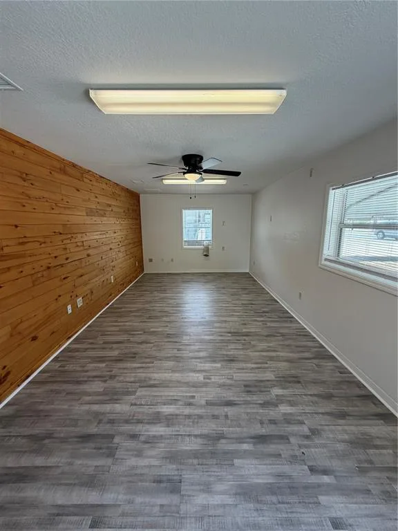 306 N IONA AVENUE, FRUITLAND PARK, FL 34731