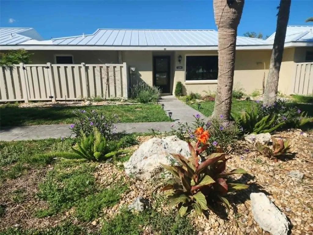 11352 W BAYSHORE DRIVE, CRYSTAL RIVER, FL 34429