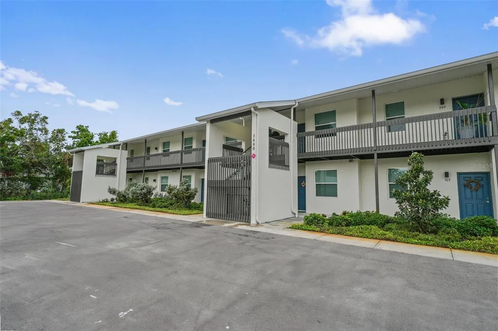 3890 34TH AVENUE S # 203, ST PETERSBURG, FL 33711