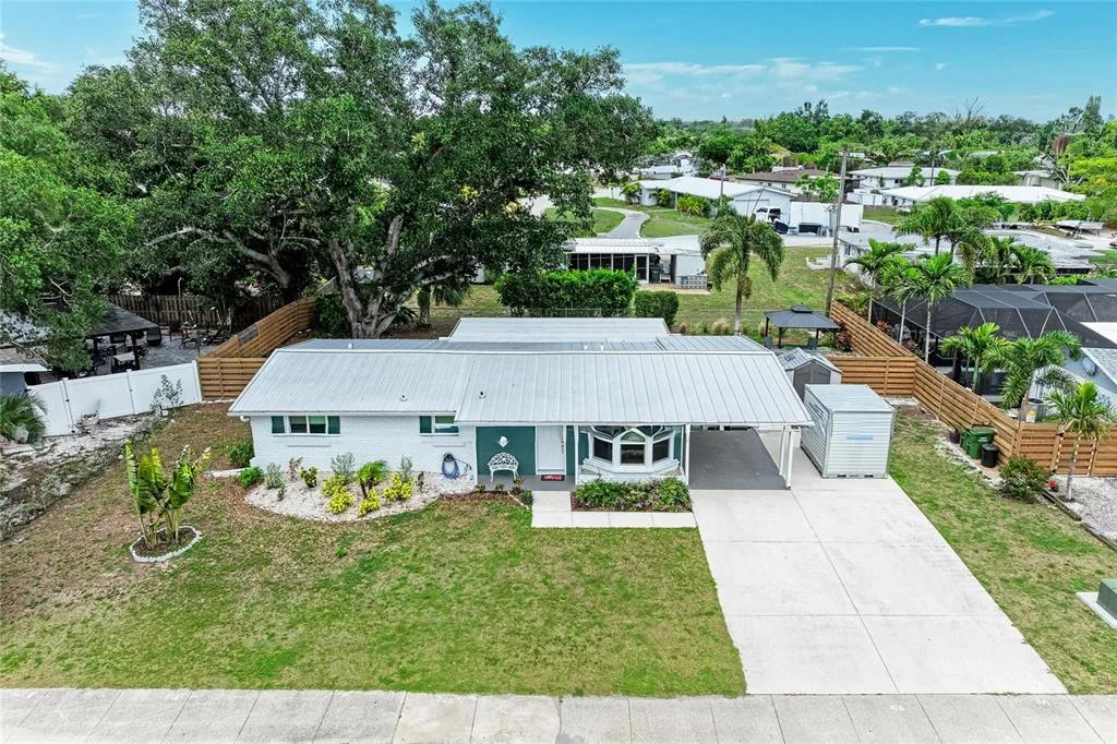2317 S TUTTLE AVENUE, SARASOTA, FL 34239