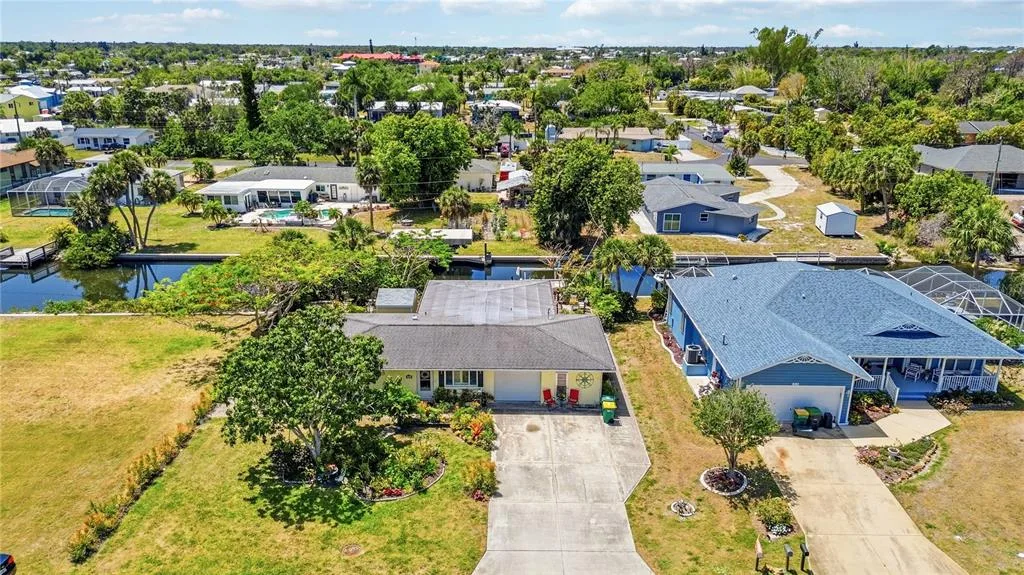 885 E 3RD STREET, ENGLEWOOD, FL 34223