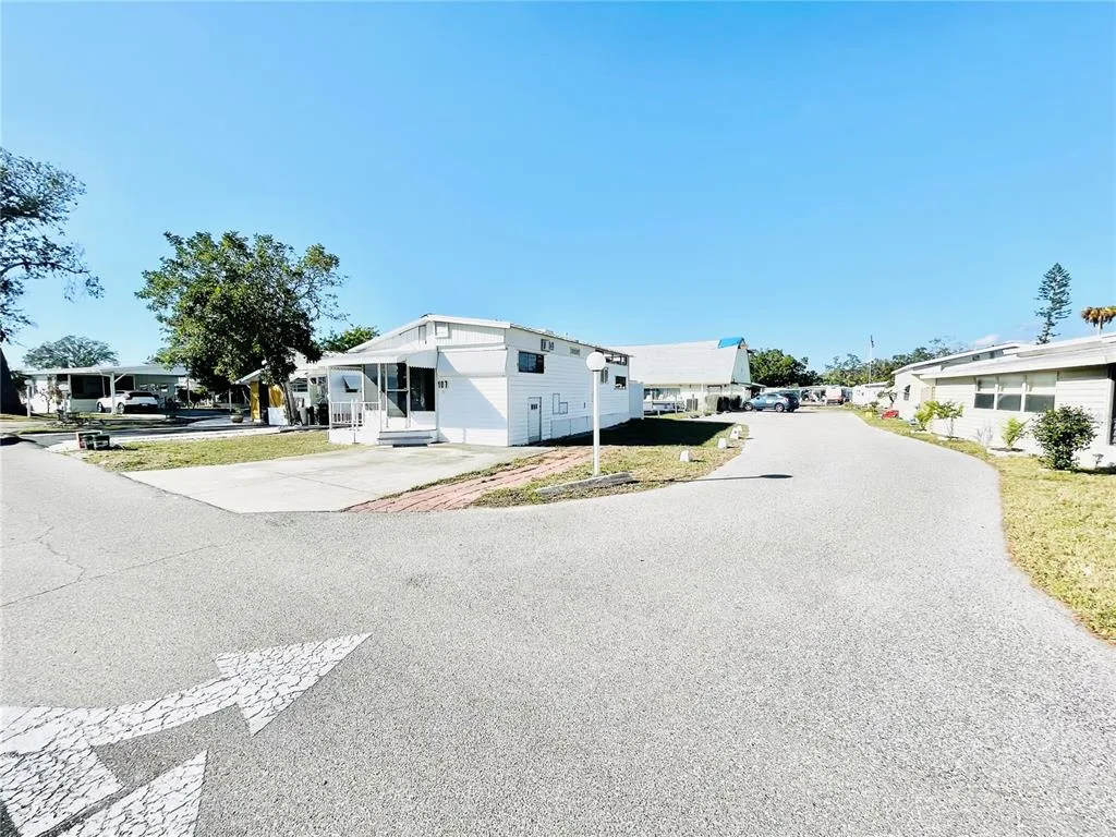 3275 26TH AVENUE E # 107, BRADENTON, FL 34208