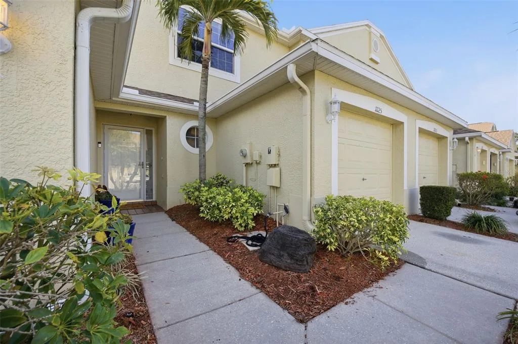 11125 KAPOK GRAND CIRCLE, MADEIRA BEACH, FL 33708