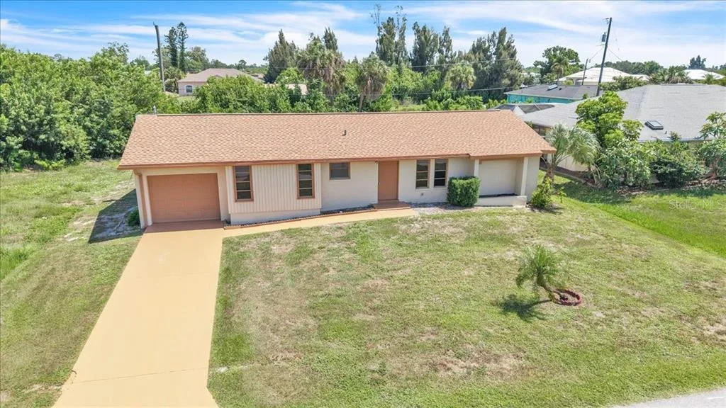 528 MAGNOLIA AVENUE NW, PORT CHARLOTTE, FL 33952