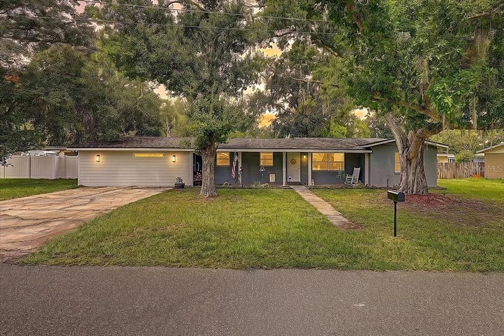 903 N BRACEWELL DRIVE, PLANT CITY, FL 33563