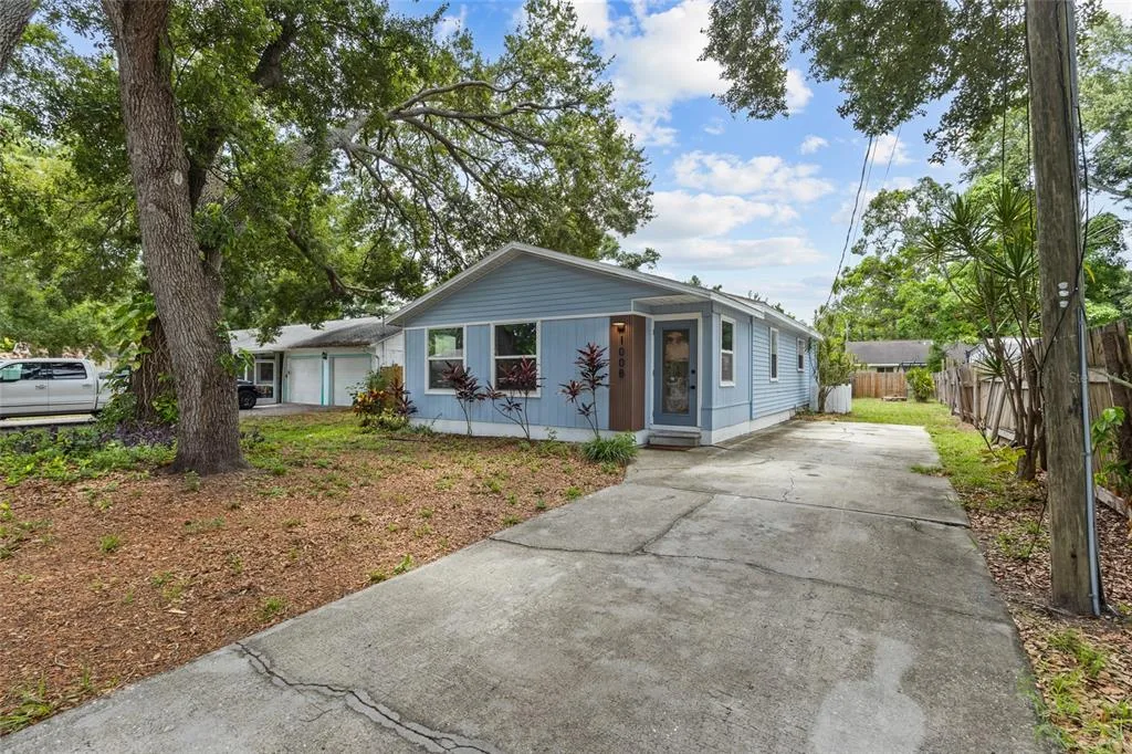 1008 37TH STREET W, BRADENTON, FL 34205