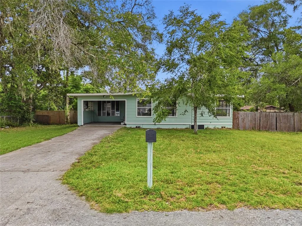 1881 COTTONWOOD STREET, ORANGE CITY, FL 32763