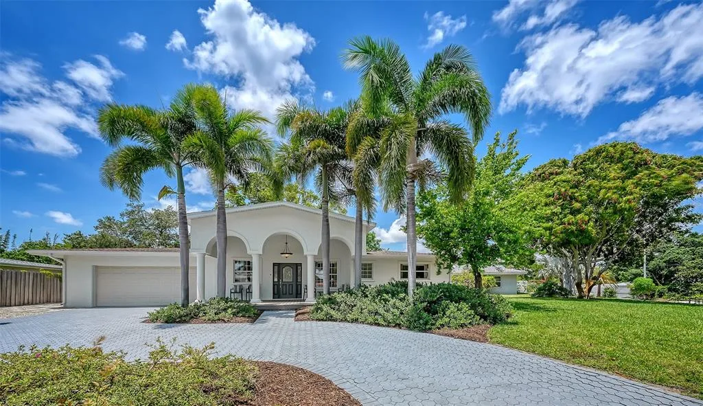 2465 FOSTER LANE, SARASOTA, FL 34239