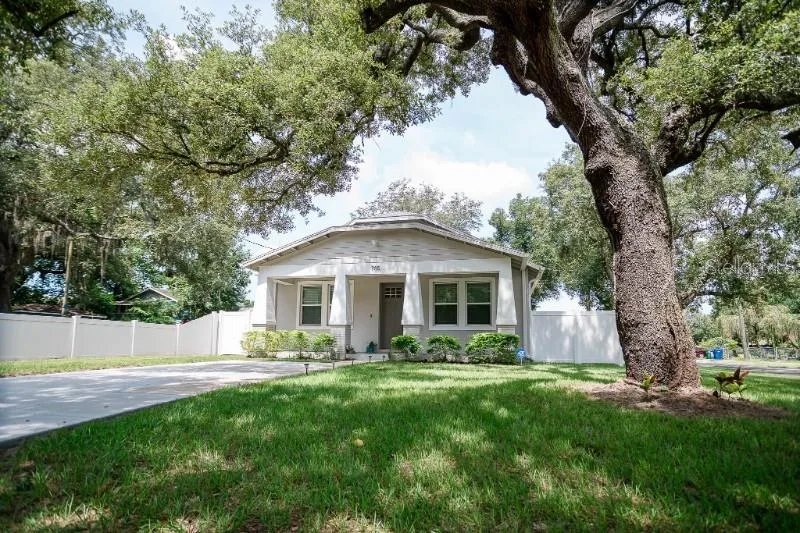 705 E ELM STREET, TAMPA, FL 33604