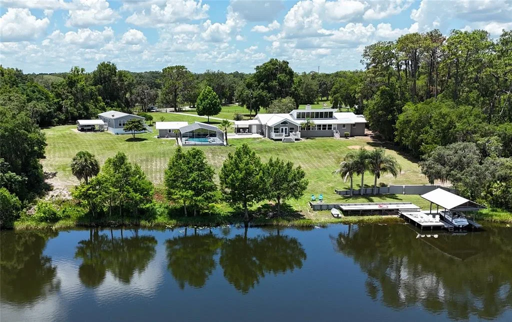 10893 SE 141 AVENUE ROAD, OCKLAWAHA, FL 32179