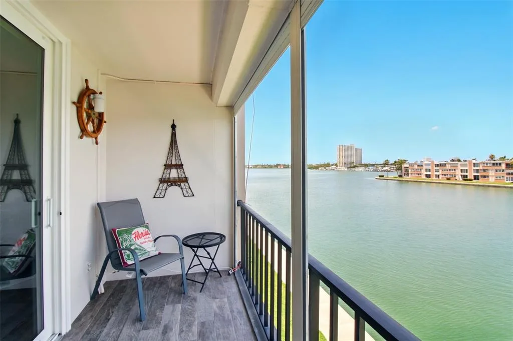 7625 SUN ISLAND DRIVE S # 304, SOUTH PASADENA, FL 33707