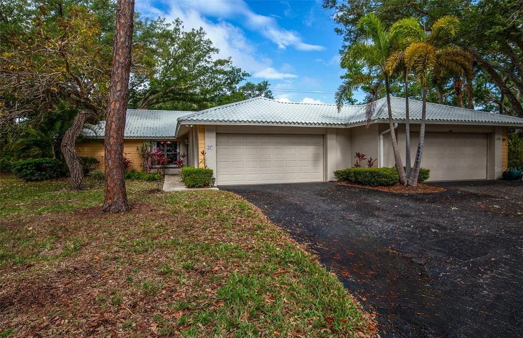247 SOUTHAMPTON LANE # 272, VENICE, FL 34293
