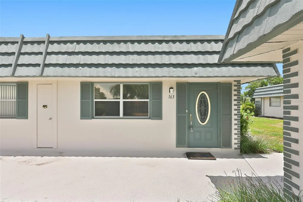 1811 BEDFORD LANE # 163, SUN CITY CENTER, FL 33573