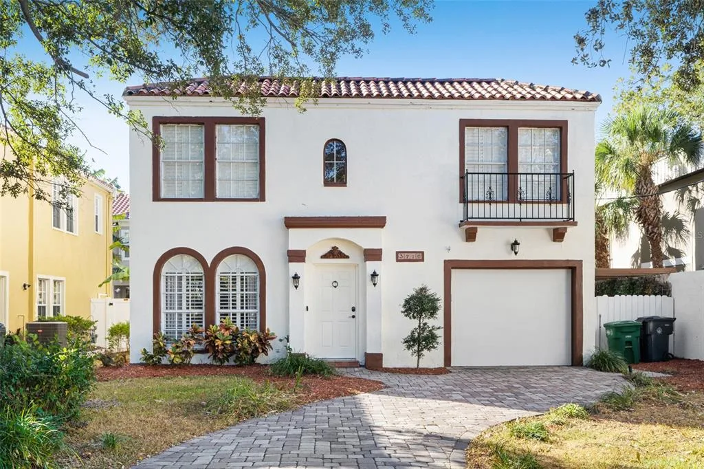 3710 W LEONA STREET, TAMPA, FL 33629