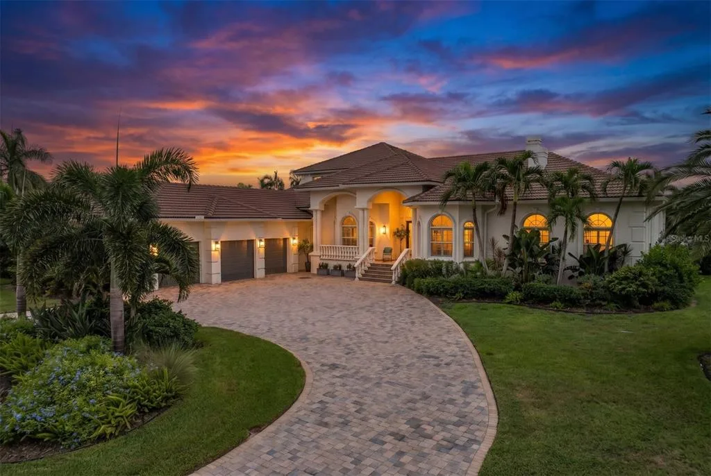 5264 61ST AVENUE S, ST PETERSBURG, FL 33715