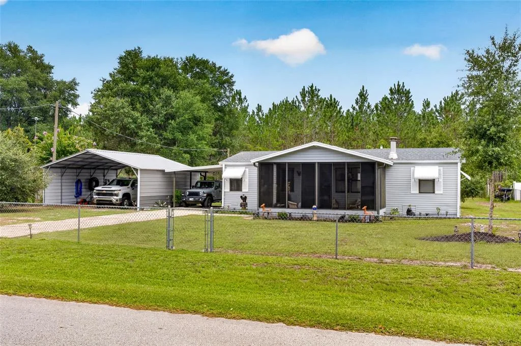 18544 SE 55TH PLACE, OCKLAWAHA, FL 32179