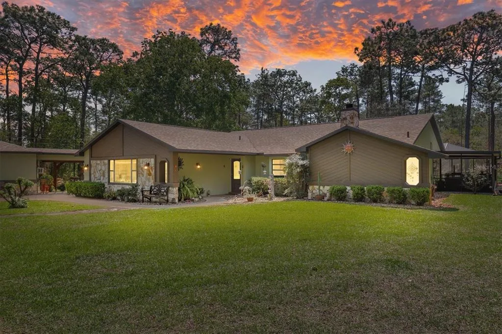 9032 BIRMINGHAM AVENUE, WEEKI WACHEE, FL 34613