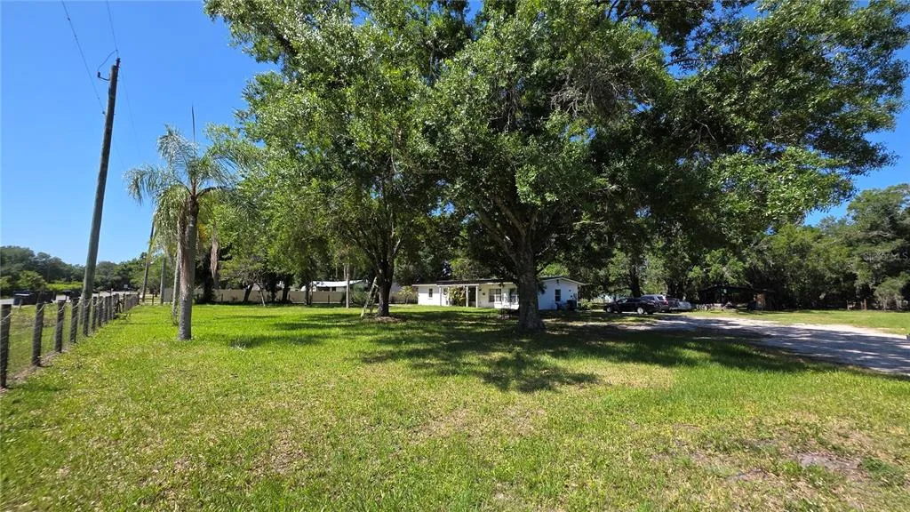 1808 ZIPPERER ROAD, BRADENTON, FL 34212