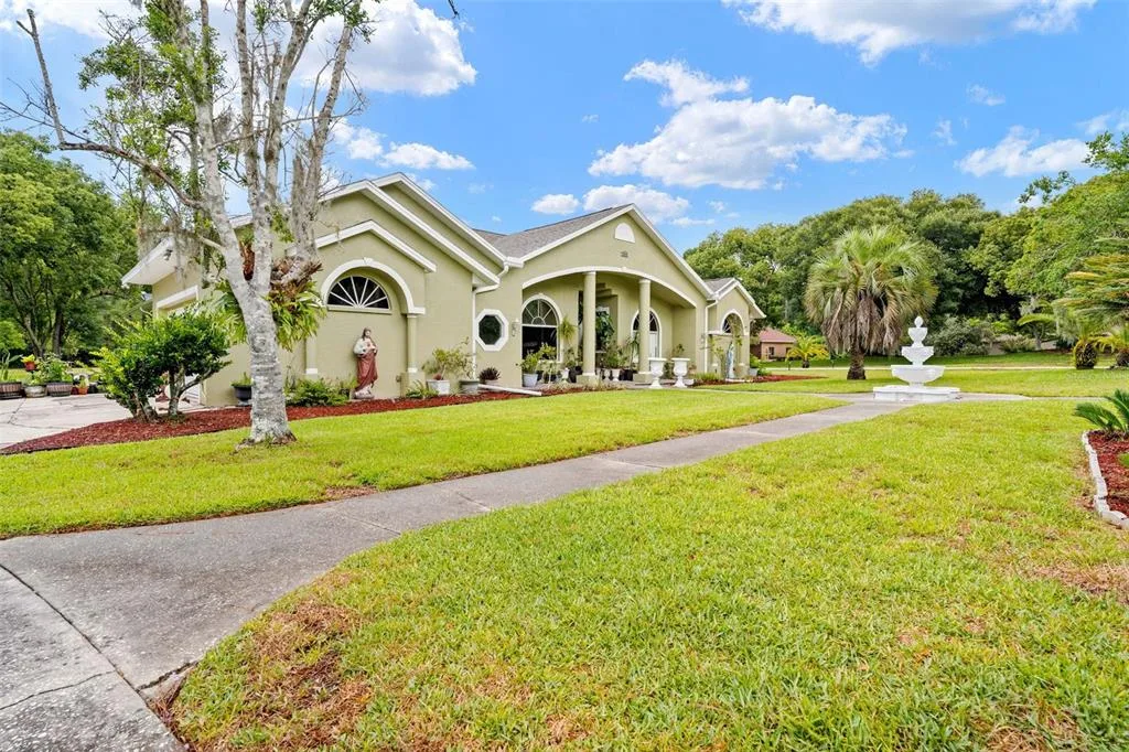 7393 ROYAL OAK DRIVE, SPRING HILL, FL 34607