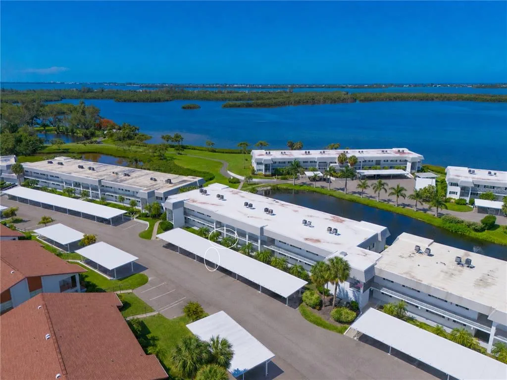 4809 INDEPENDENCE DRIVE, BRADENTON, FL 34210