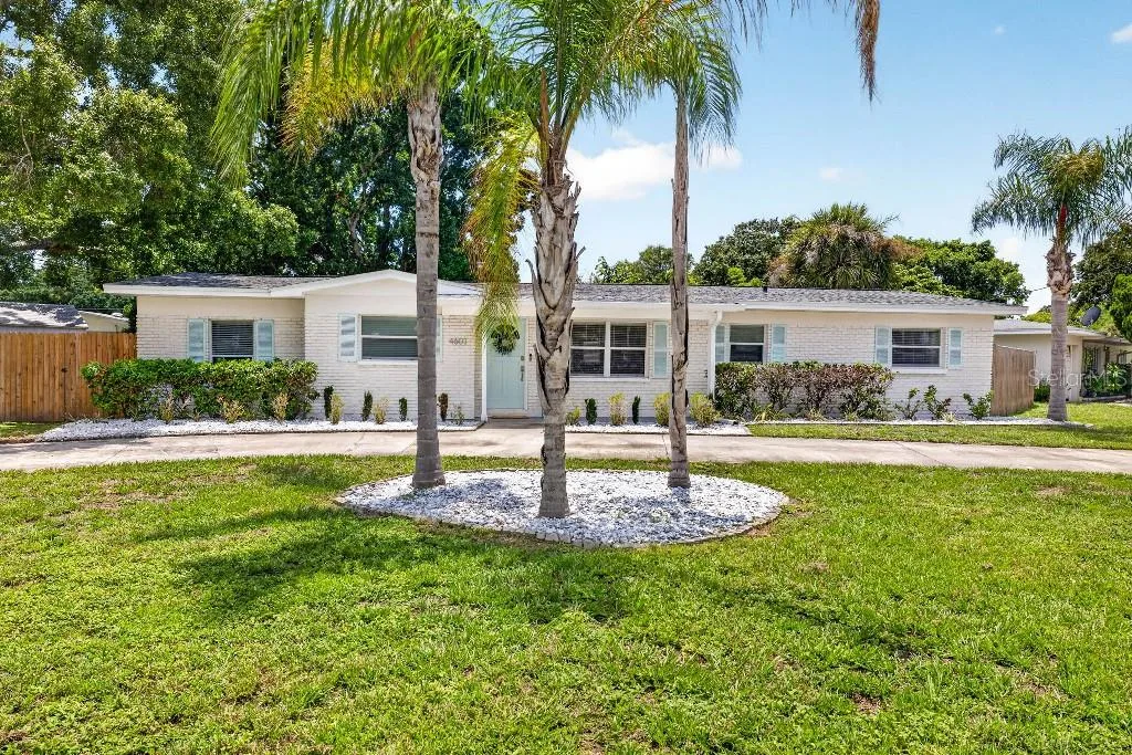 4601 S CLARK AVENUE, TAMPA, FL 33611