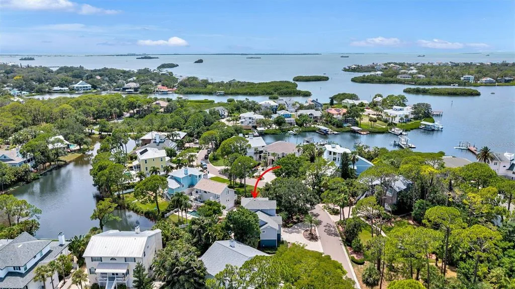 760 SOUNDVIEW DRIVE, PALM HARBOR, FL 34683