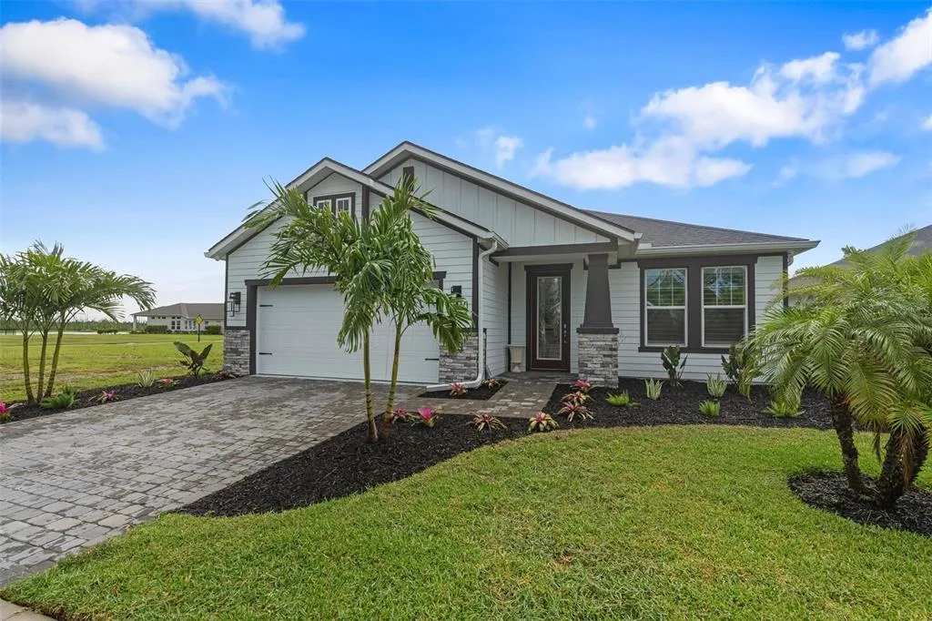 141 MOSAIC BOULEVARD, DAYTONA BEACH, FL 32124