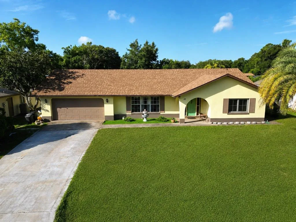 10 BLACKBURN PLACE, PALM COAST, FL 32137