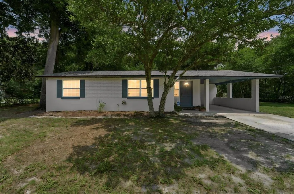 44 VOLUSIA DRIVE, DEBARY, FL 32713