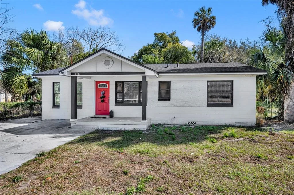1307 SHEPHERD AVENUE, SANFORD, FL 32771