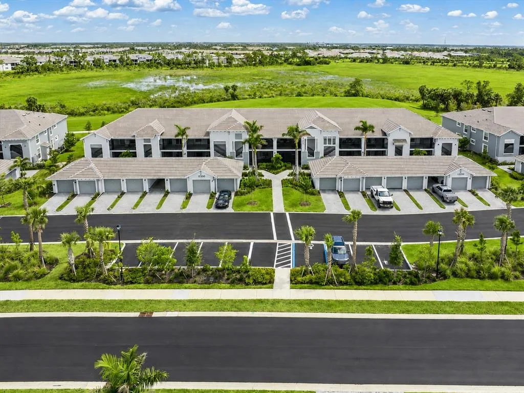 12550 GALAPAGOS COURT # 208, VENICE, FL 34293