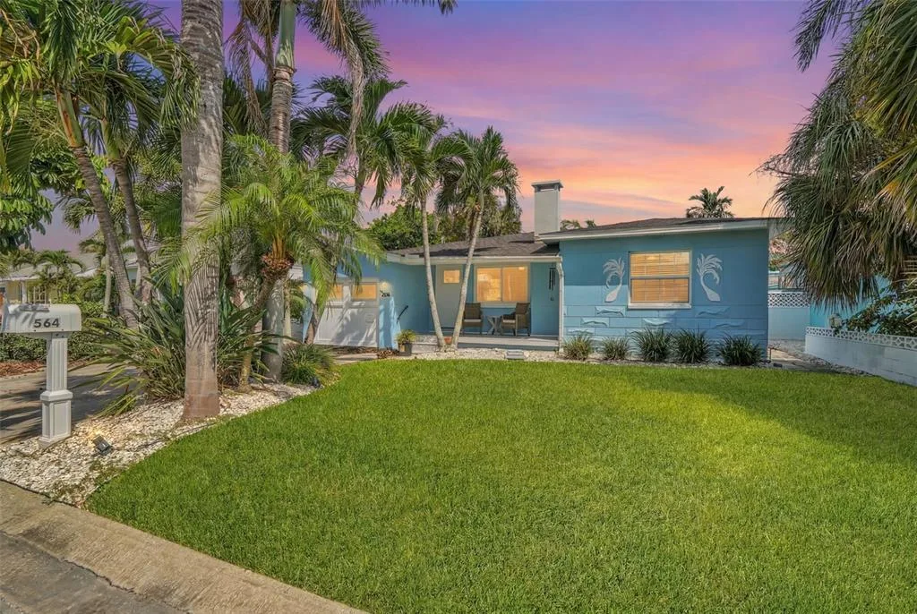 564 70TH AVENUE, ST PETE BEACH, FL 33706