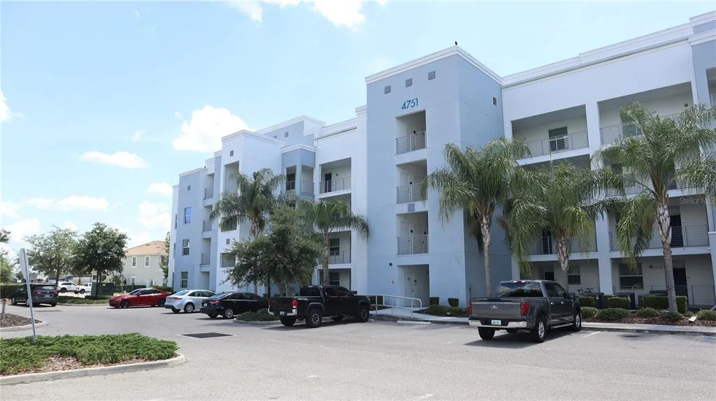 4751 CLOCK TOWER DRIVE # 305, KISSIMMEE, FL 34746