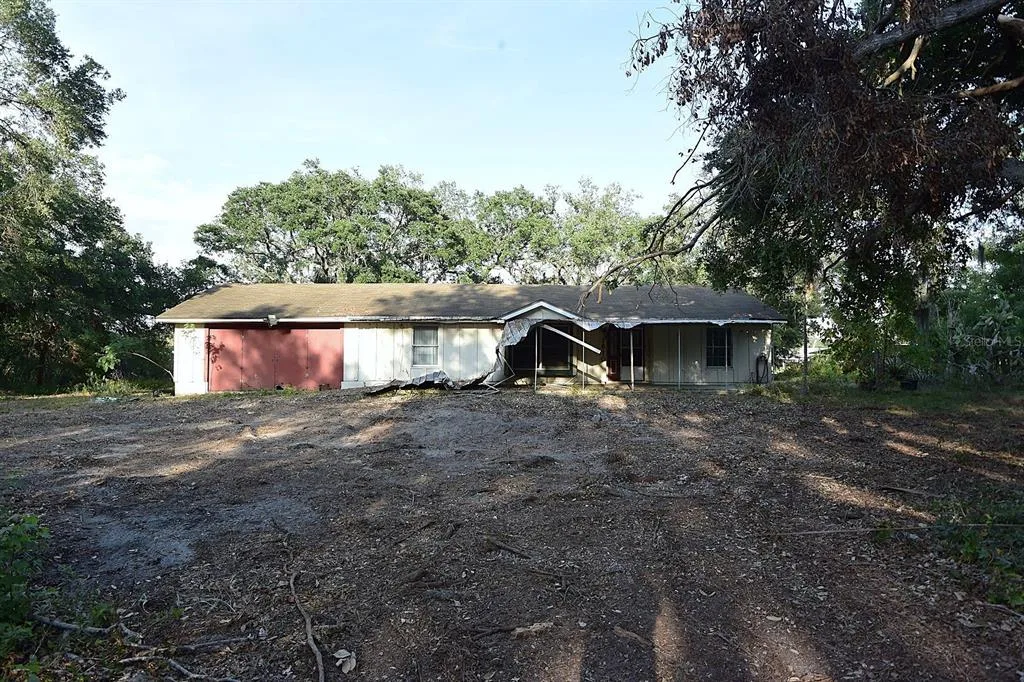7610 ANNA AVENUE, GIBSONTON, FL 33534