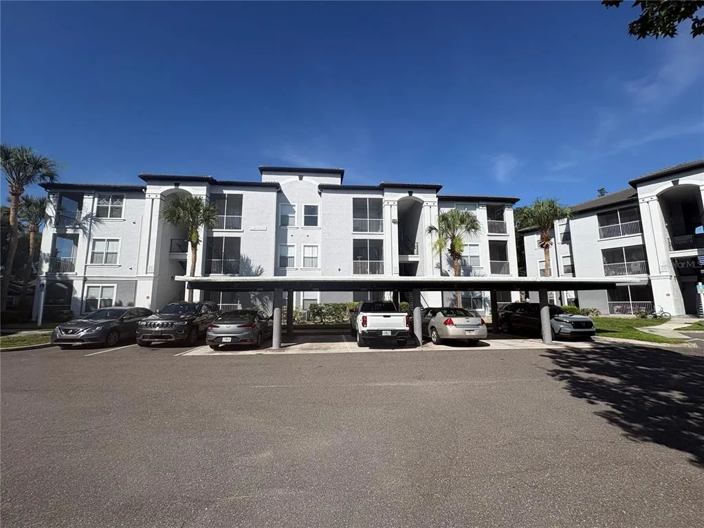 5821 LEGACY CRESCENT PLACE # 102, RIVERVIEW, FL 33578