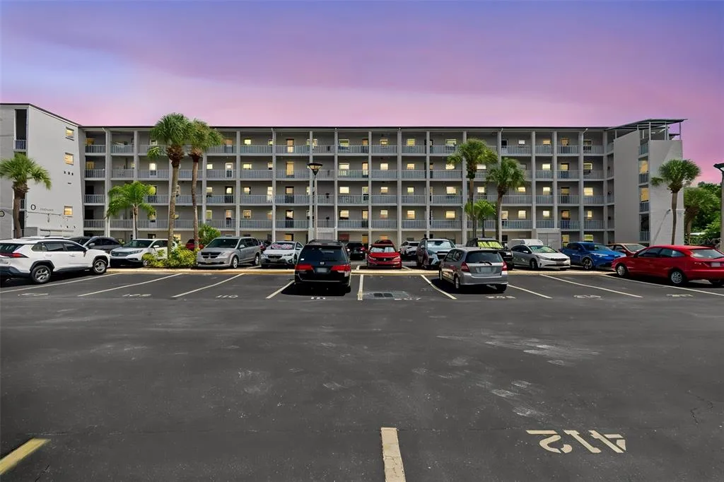 3074 LAKE BAYSHORE DR # O-120, BRADENTON, FL 34205