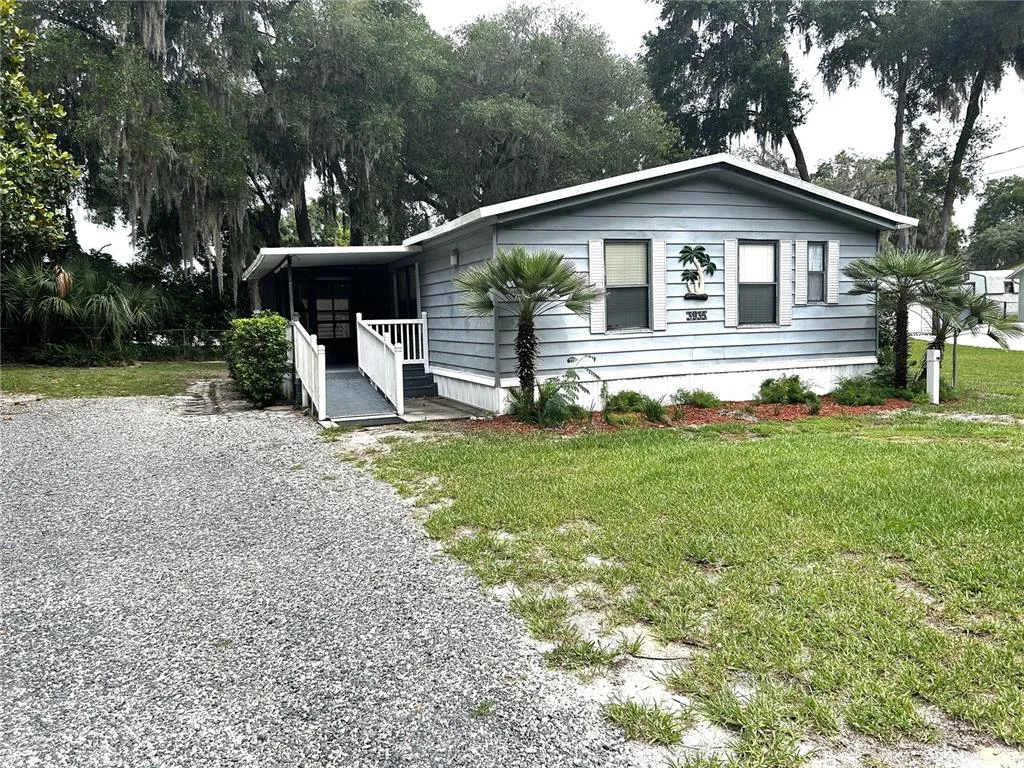 3935 E LAKE PARK DRIVE, HERNANDO, FL 34442