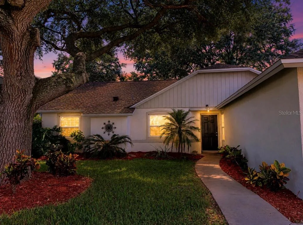 7333 RADIANT CIRCLE, ORLANDO, FL 32810