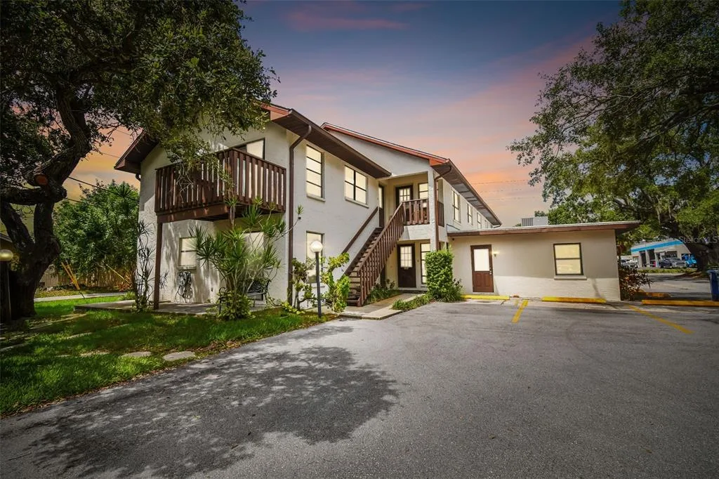8423 SEMINOLE BLVD # 203, SEMINOLE, FL 33772