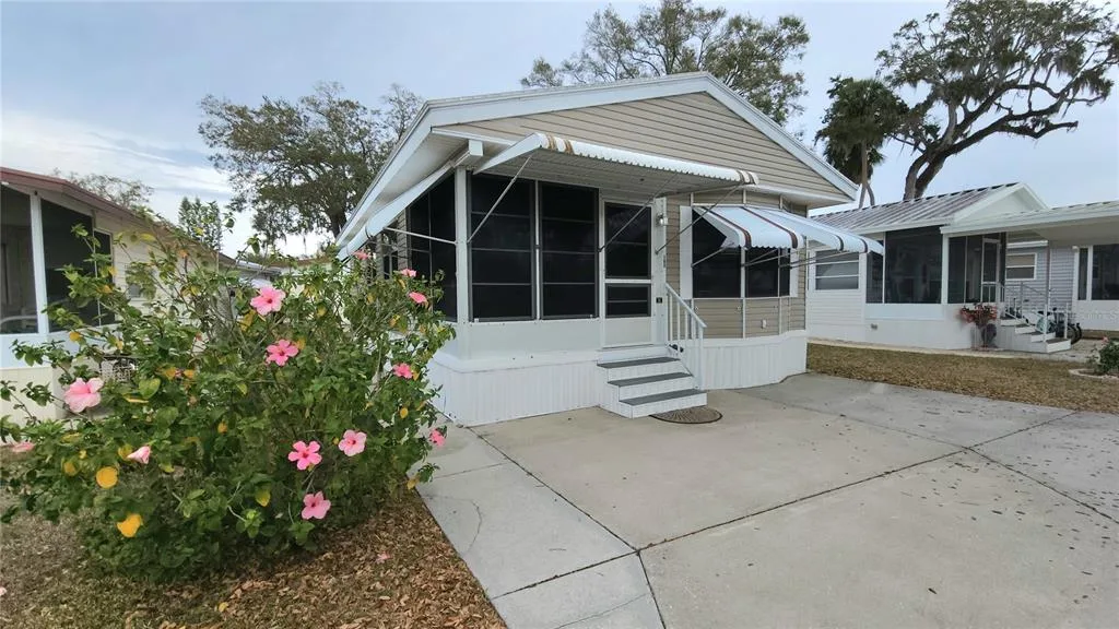 3275 26TH AVENUE E # 160, BRADENTON, FL 34208
