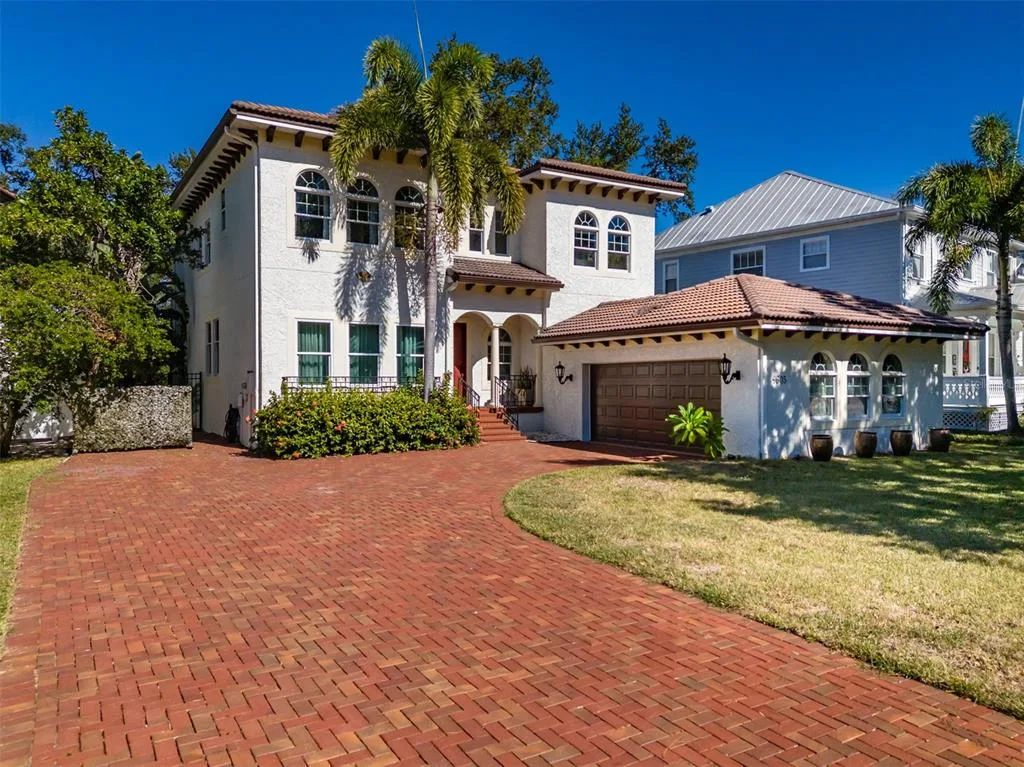 4605 W VASCONIA STREET, TAMPA, FL 33629