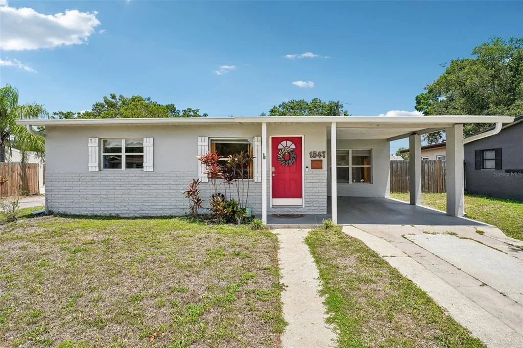 1547 56TH AVENUE N, ST PETERSBURG, FL 33703