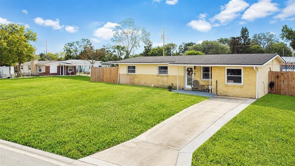 53 HIGHRIDGE ROAD, DAYTONA BEACH, FL 32117