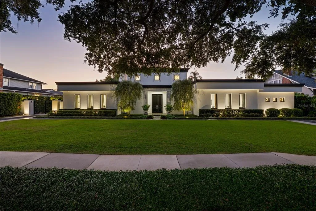 1581 FOREST AVENUE, WINTER PARK, FL 32789