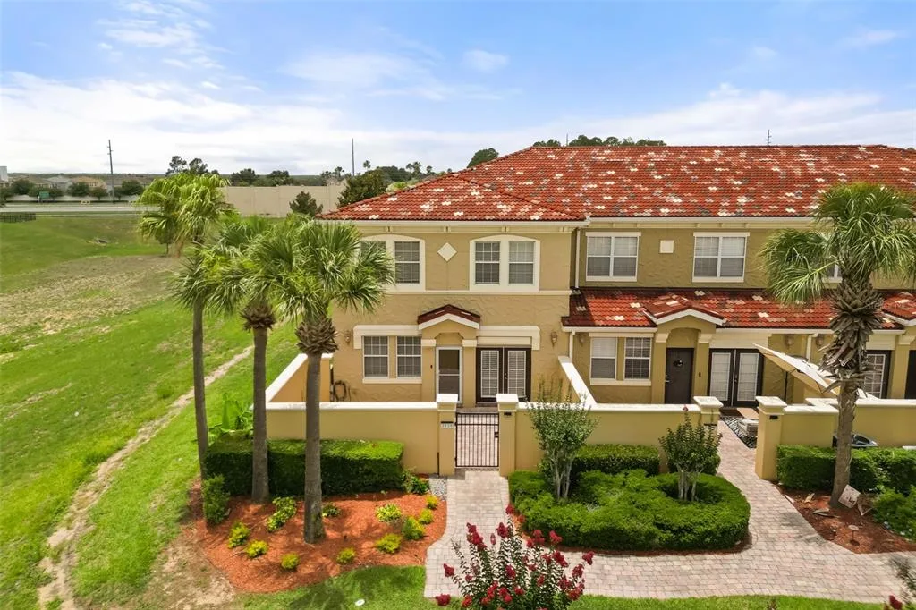 2828 BELLA VISTA DRIVE, DAVENPORT, FL 33897