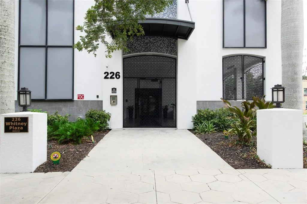226 5TH AVENUE N # M02, ST PETERSBURG, FL 33701
