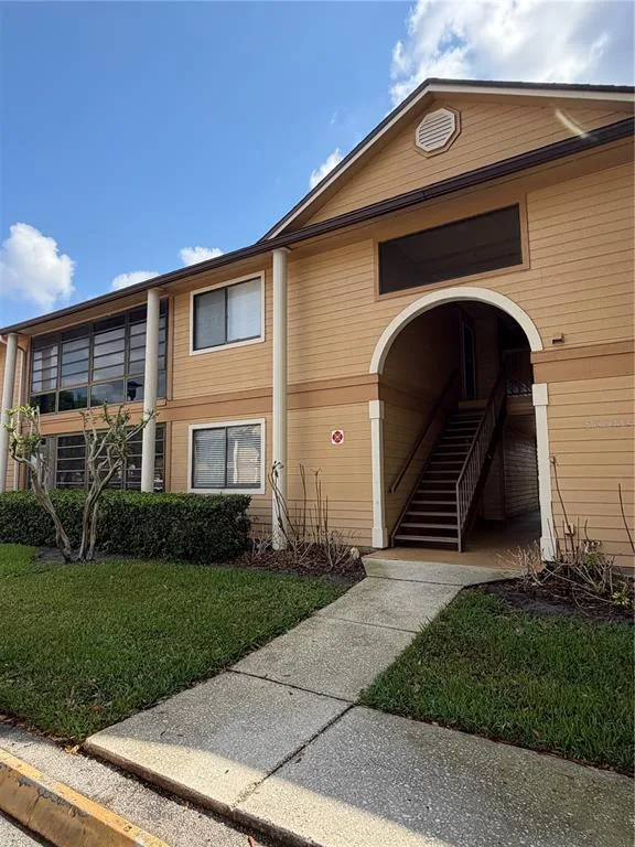 6031 SCOTCHWOOD GLEN # 205, ORLANDO, FL 32822