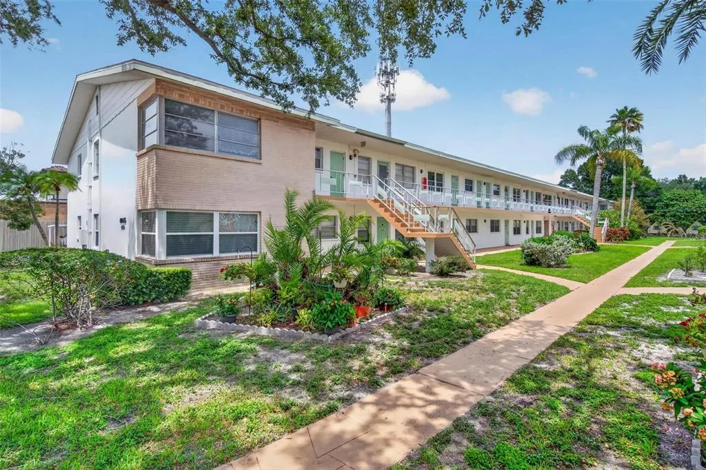 5955 18TH STREET N # 10, ST PETERSBURG, FL 33714