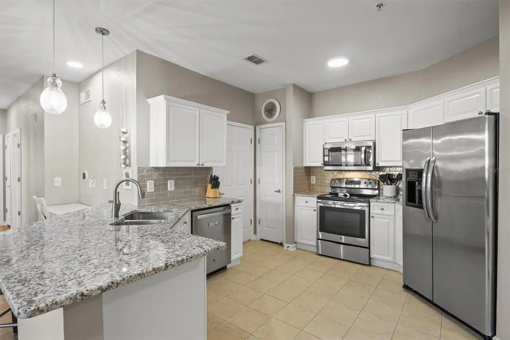 301 TERRACE RIDGE CIRCLE # 301, DAVENPORT, FL 33896